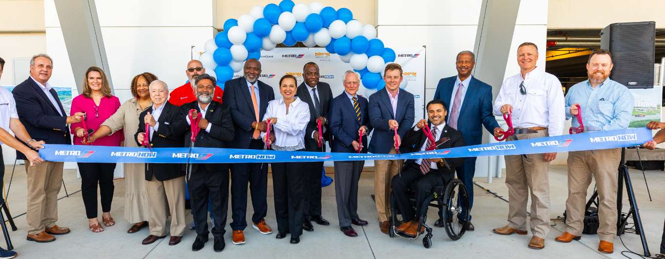 METRO and Missouri City leaders celebrate the ribbon cutting ceremony of the Missouri City Park & Ride.